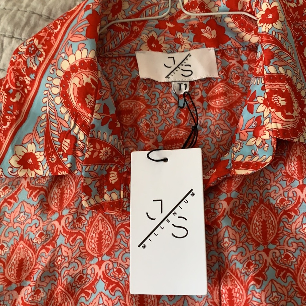 Shirt - Picture 2 of 7